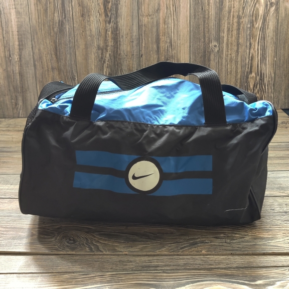Nike Bags Vintage Nike Duffle Bag Poshmark